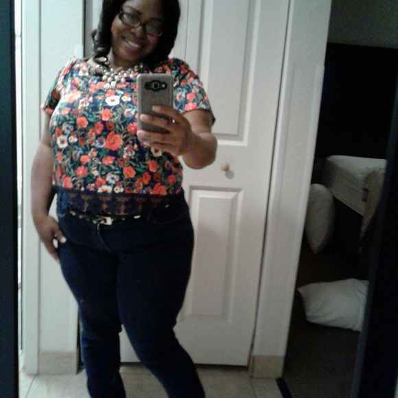 Meet your Posher, Purasha - Picture 1 of 1